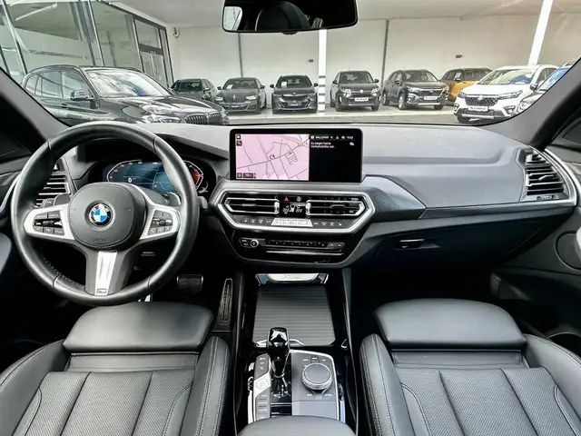 BMW X3 view 13