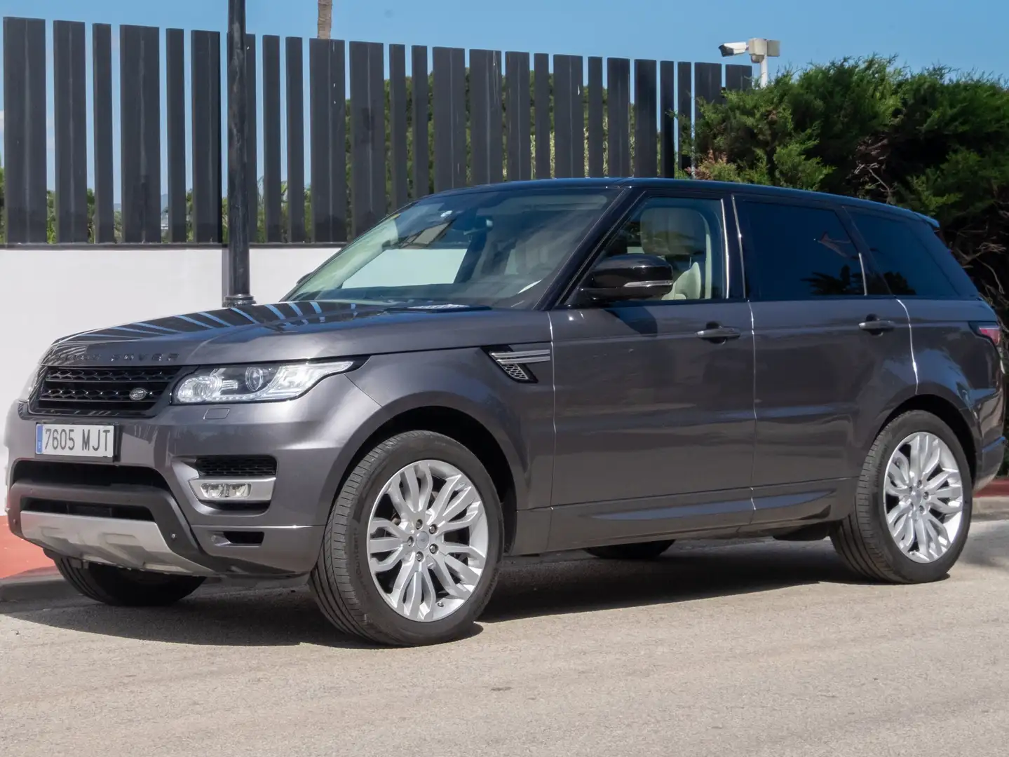 Land Rover Range Rover Sport Range Rover Sport 3.0SDV6 Dynamic Autobiography Gris - 1