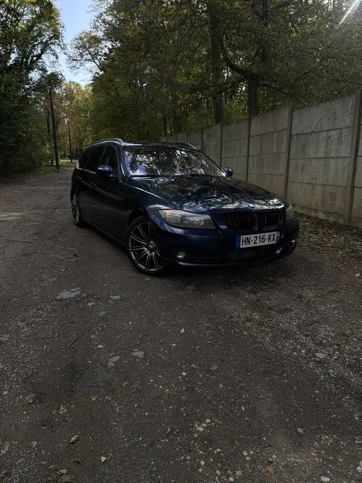 BMW 330