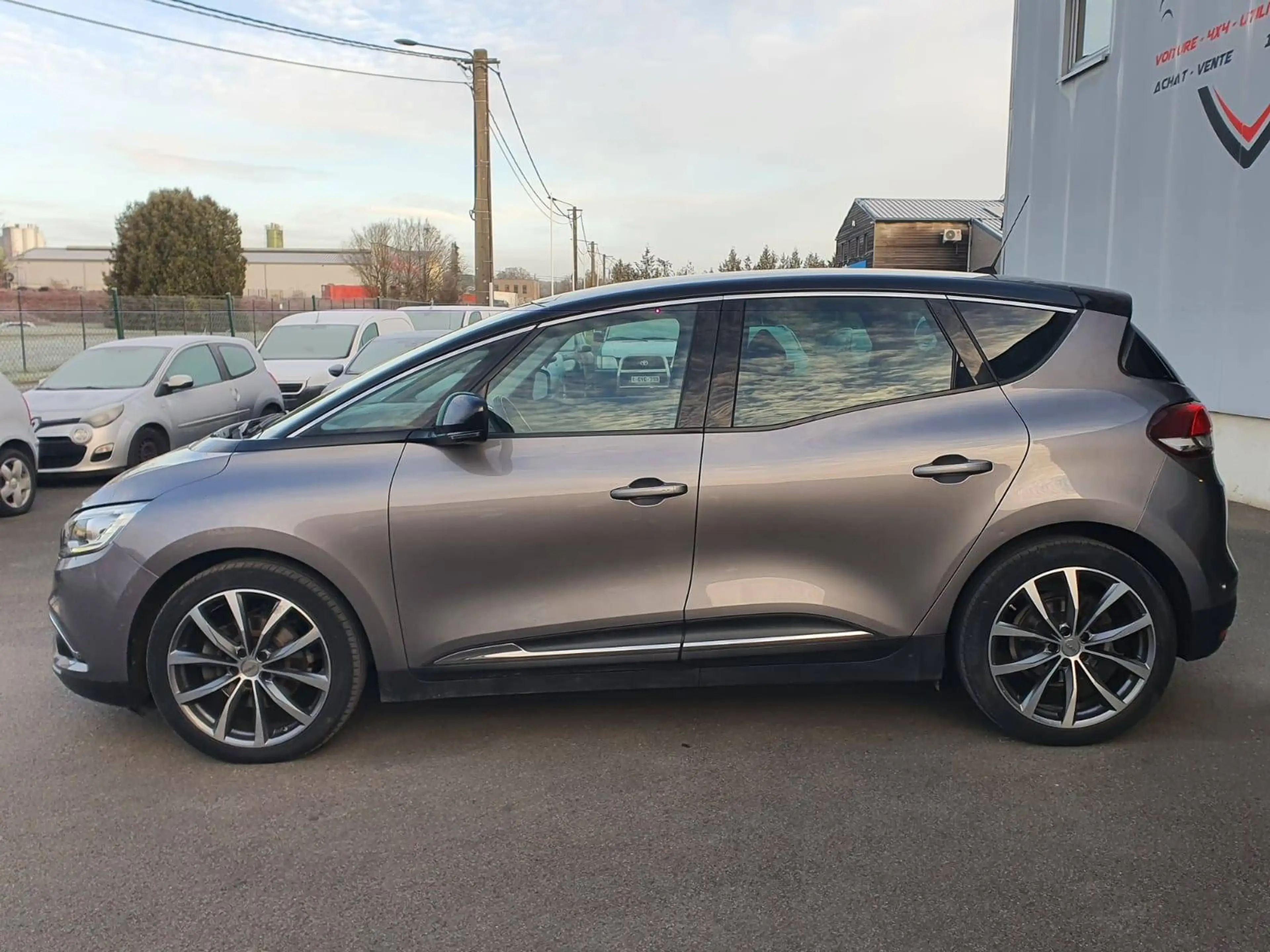 Renault Scenic Scenic 1.7 Blue dCi Bose Edition (EU6.2) — photo 6