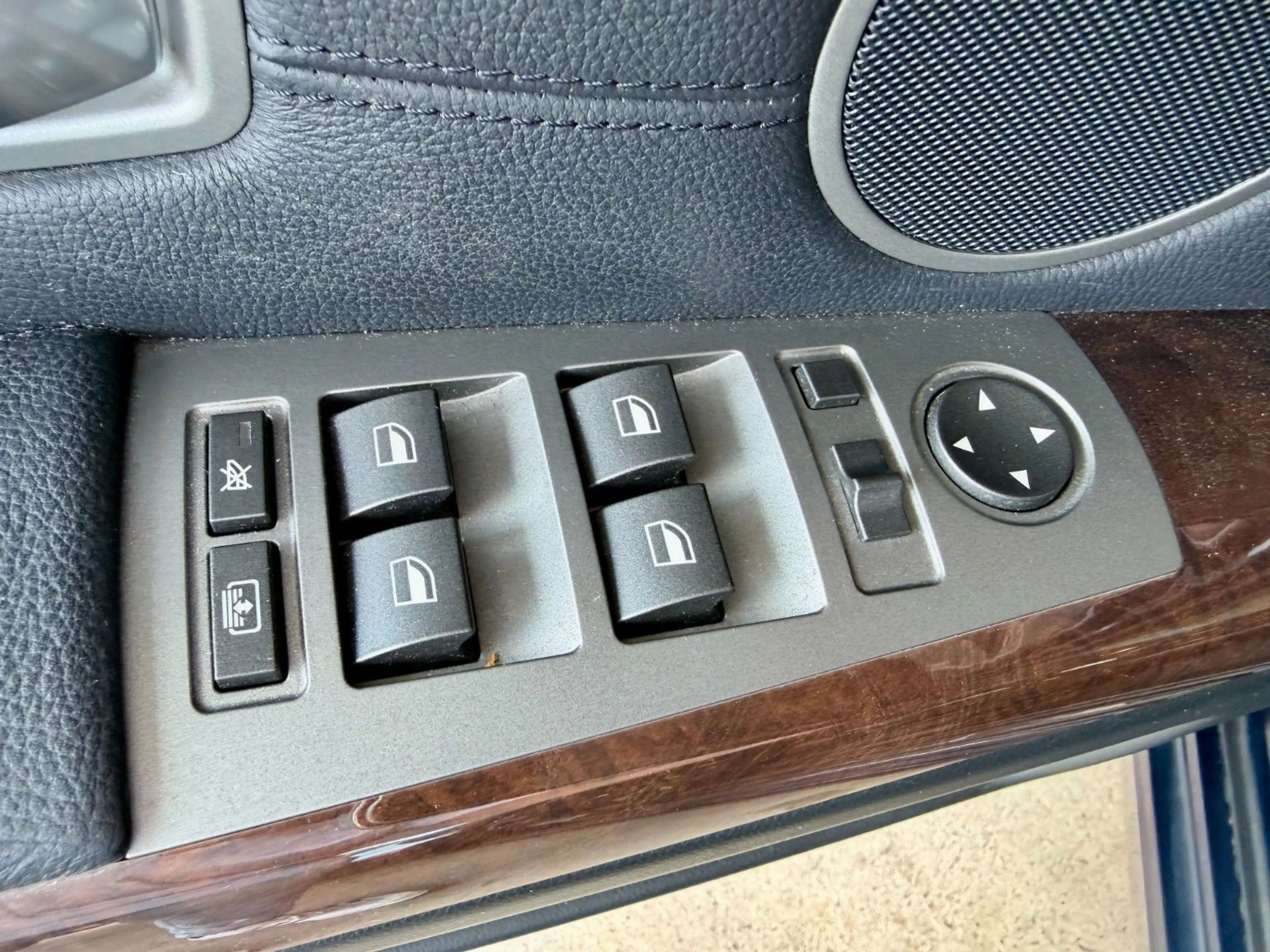 BMW 745 i A Leder/GSD/Xenon/Navi/PDC — photo 12
