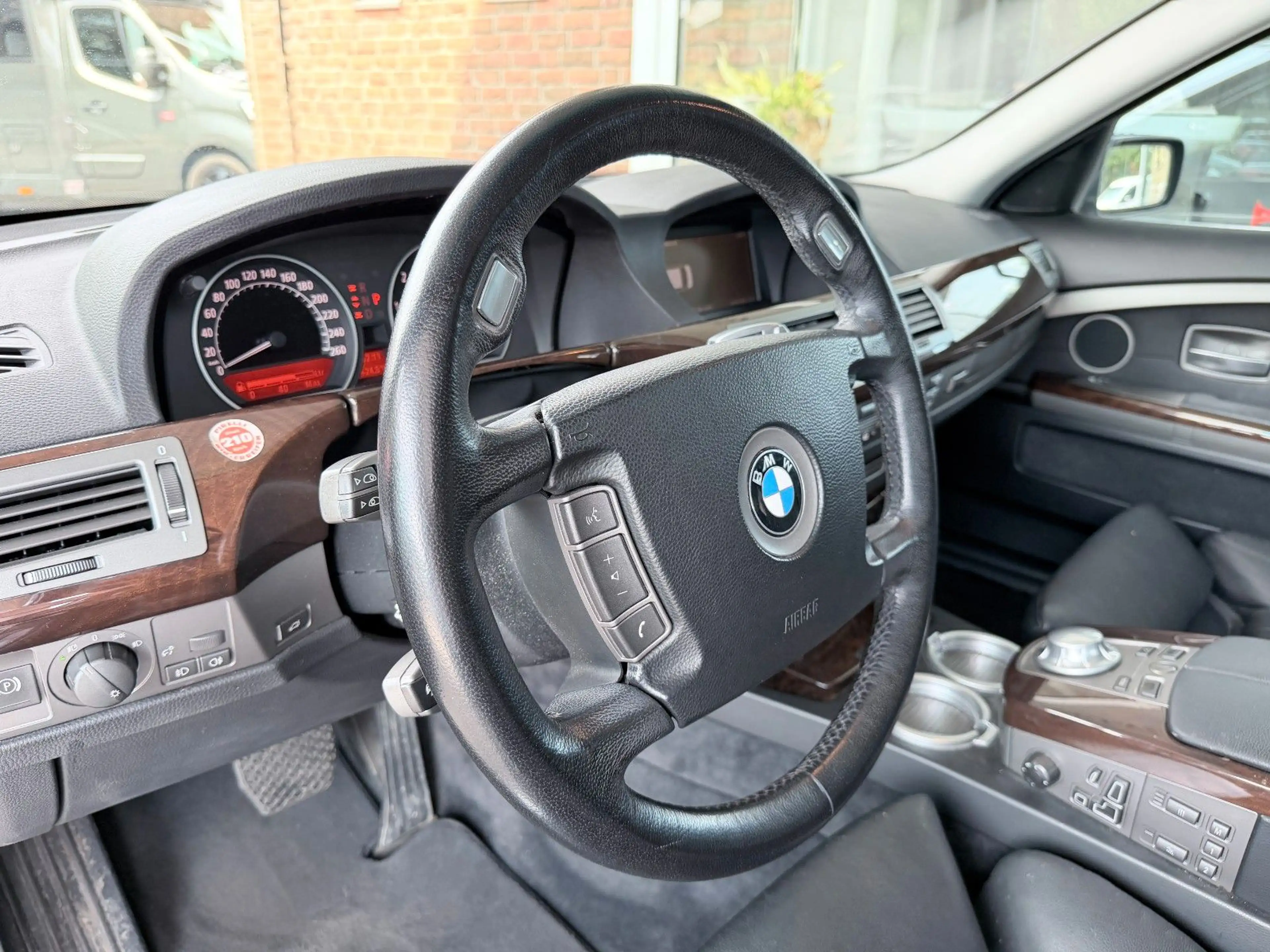 BMW 745 i A Leder/GSD/Xenon/Navi/PDC — photo 14