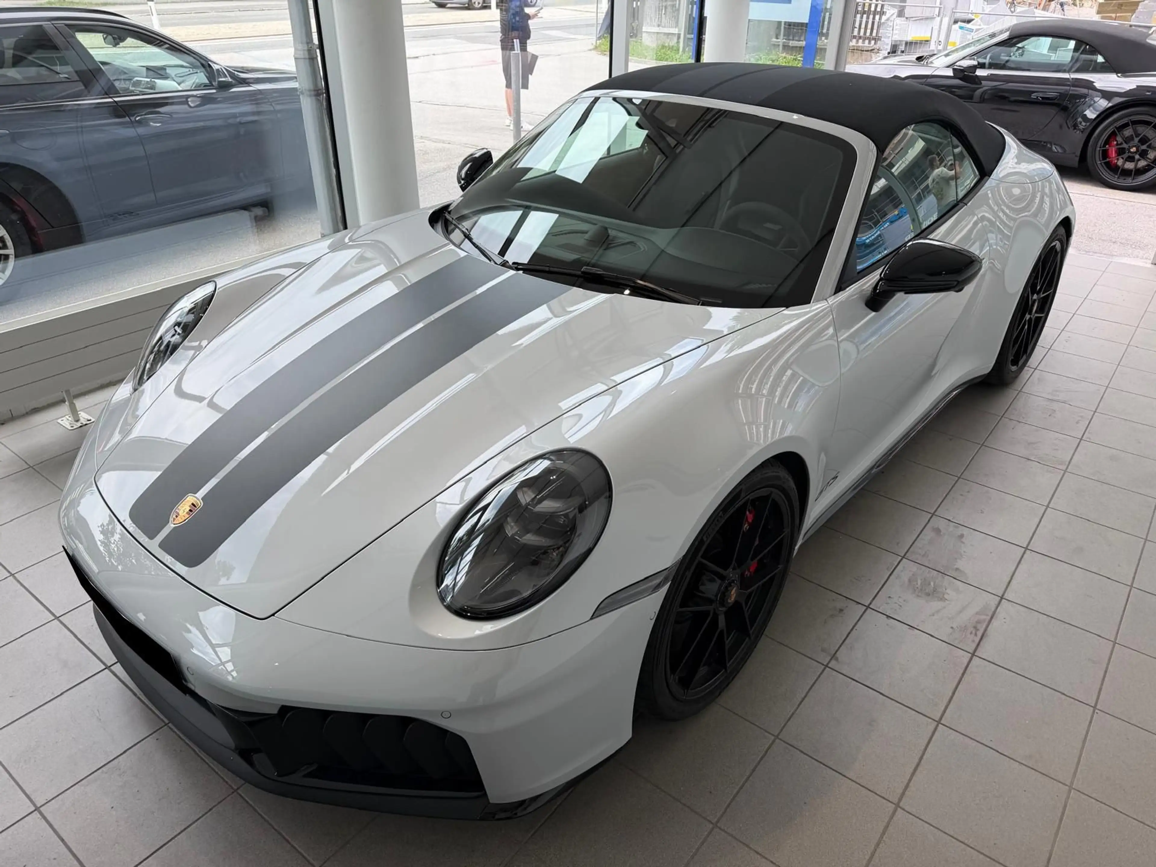 Porsche 992 911 992.2 Carrera 4GTS Cabrio/Lift/Bur/18W — photo 2