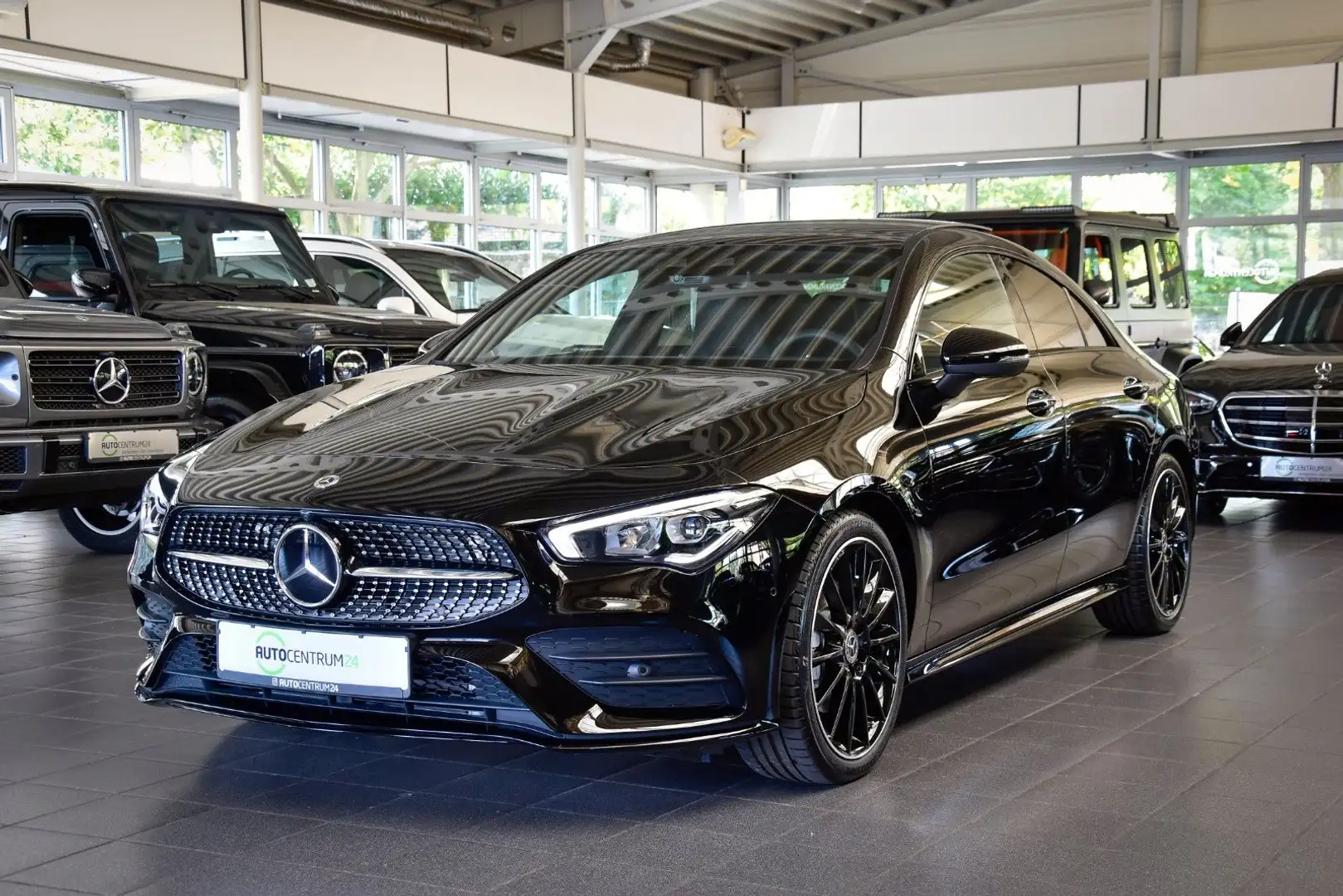 Mercedes-Benz CLA 220 d AMG Panorama LED Night 360° Sound Schwarz - 2