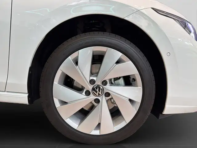Volkswagen Golf view 7