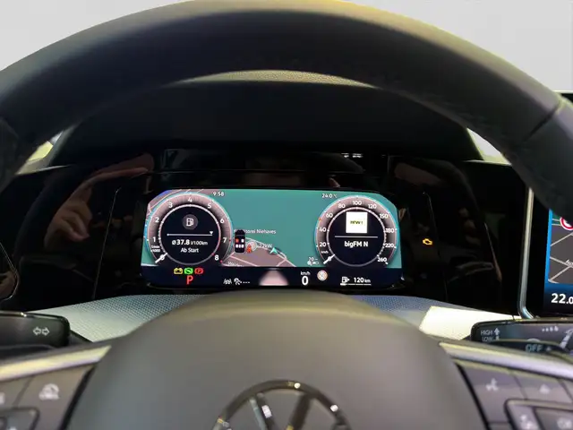 Volkswagen Golf view 10