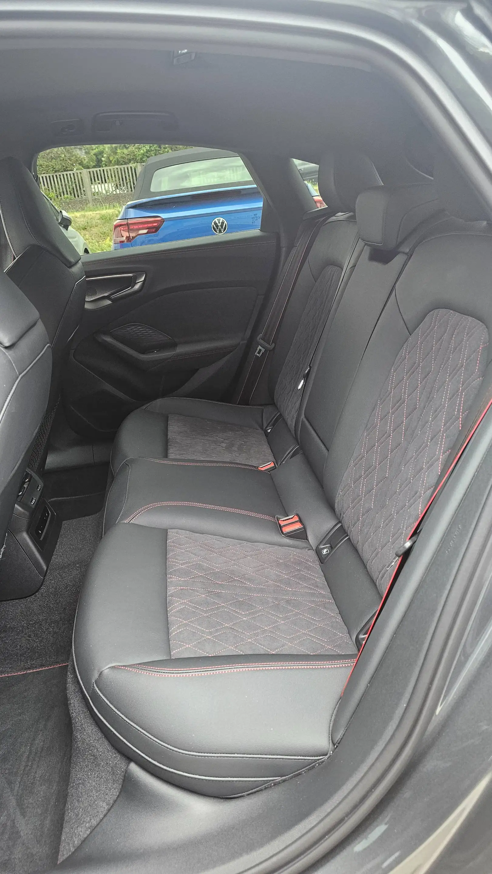 Audi A5 e-hybrid quattro 220 kW — photo 12