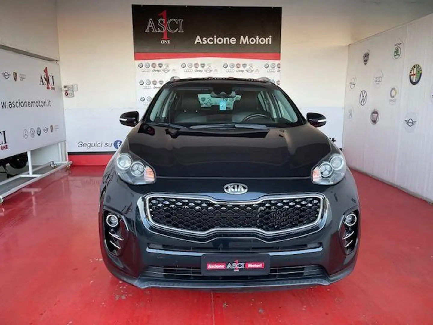 Kia Sportage 1.7 CRDI 2WD Cool Zwart - 2