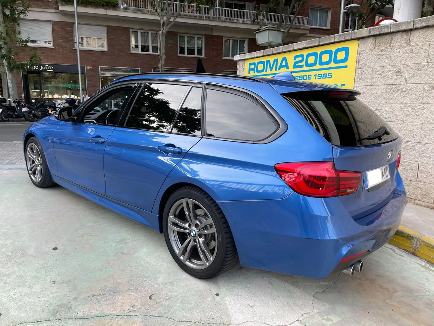 BMW 330 330iA Touring Azul - 2