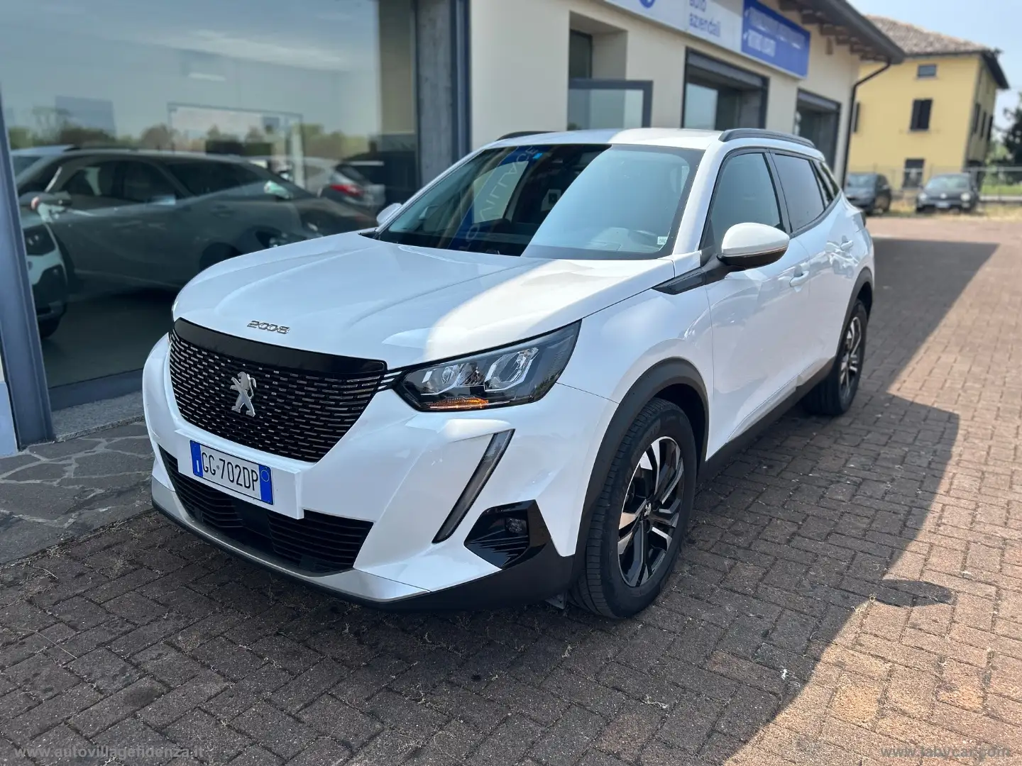 Peugeot 2008 PureTech 130 S&S Allure Blanco - 1