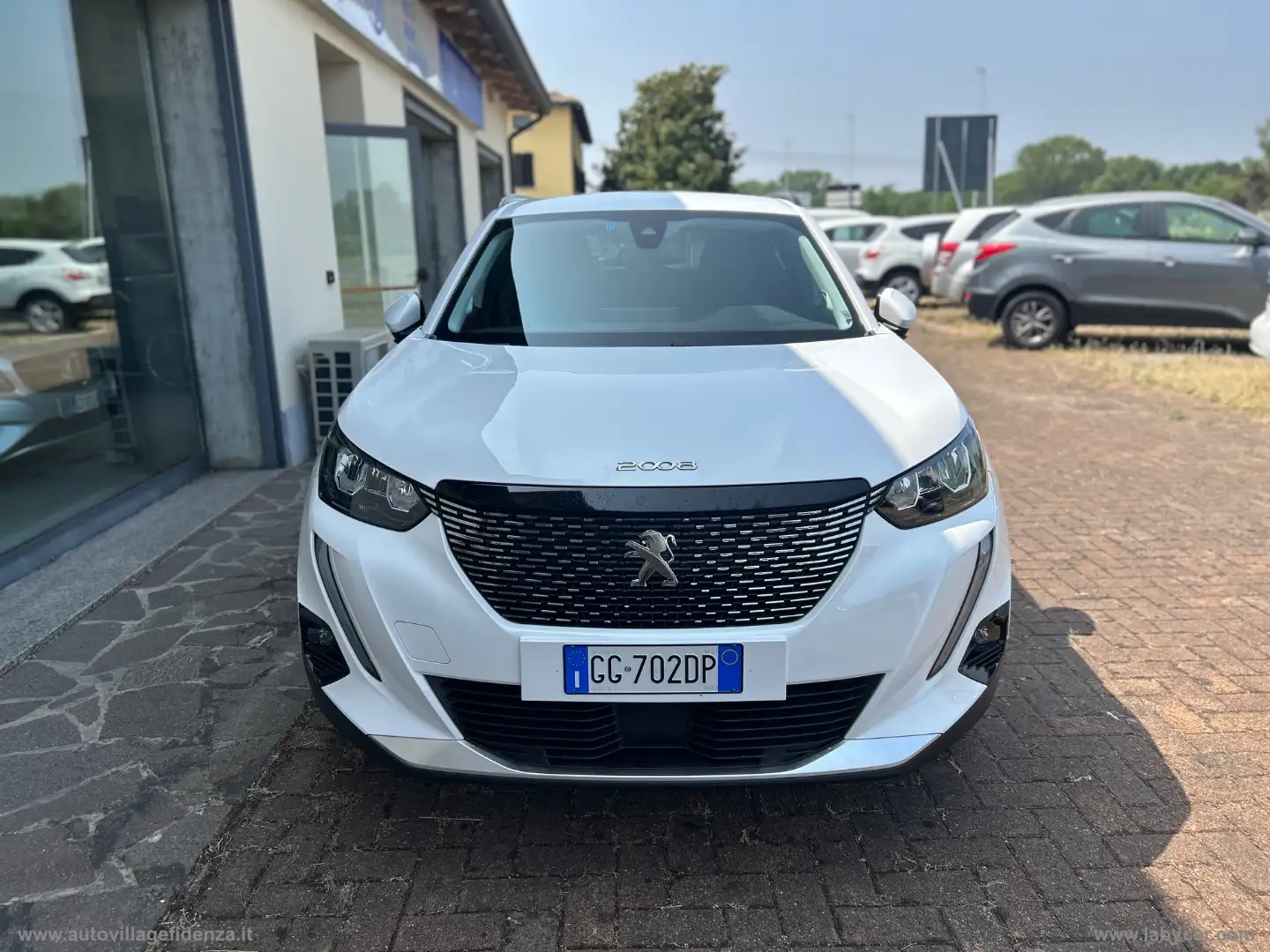 Peugeot 2008 PureTech 130 S&S Allure Blanco - 2