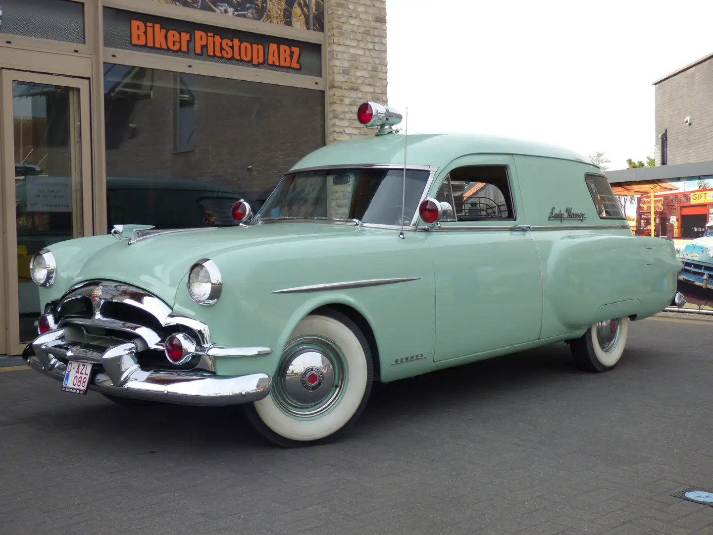 Oldtimer Packard Lady Henney  ambulance Grün - 1