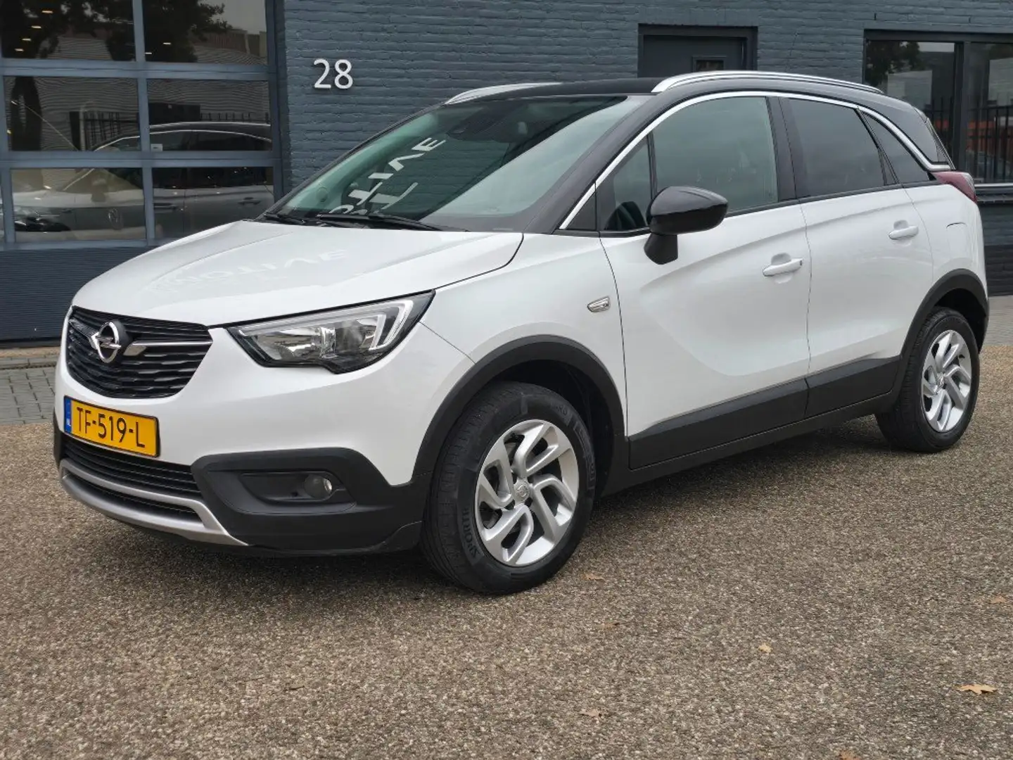 Opel Crossland X 1.2 Turbo Innovation DEALER ONDERHOUDEN 12 MND GAR Wit - 1