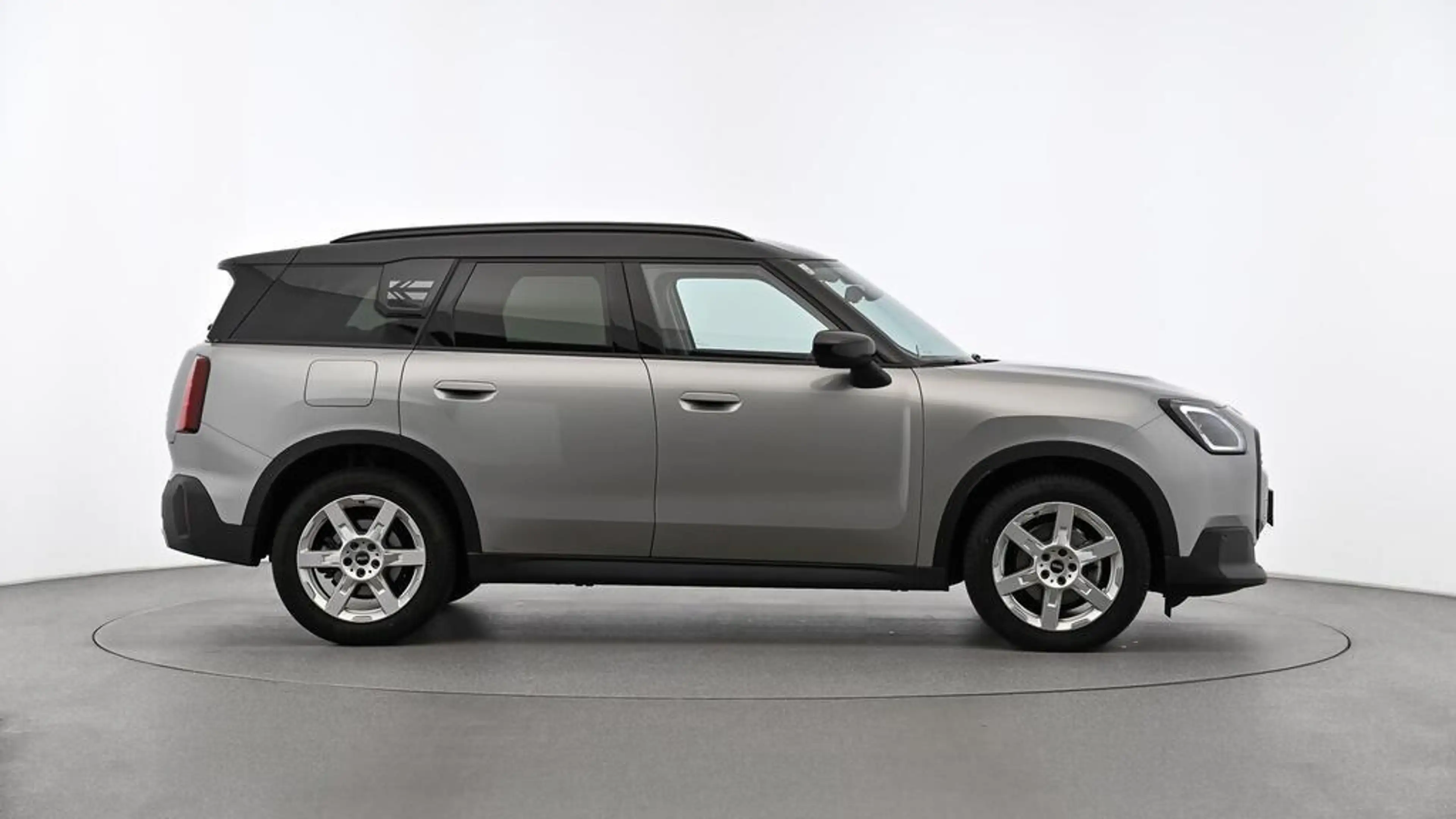 MINI Countryman D — photo 5