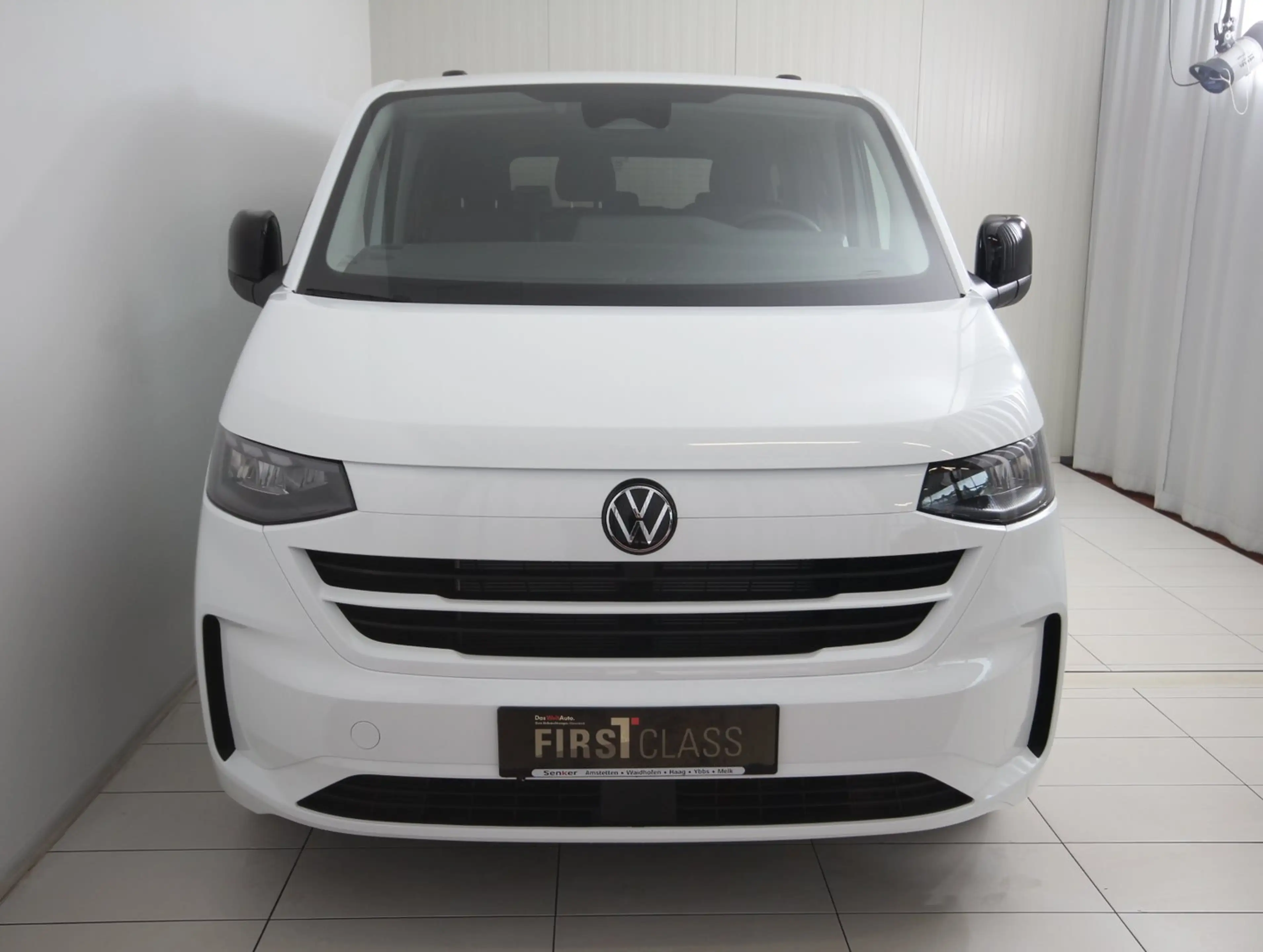 Volkswagen T7 Caravelle VW T7 Caravelle Life TDI — photo 2