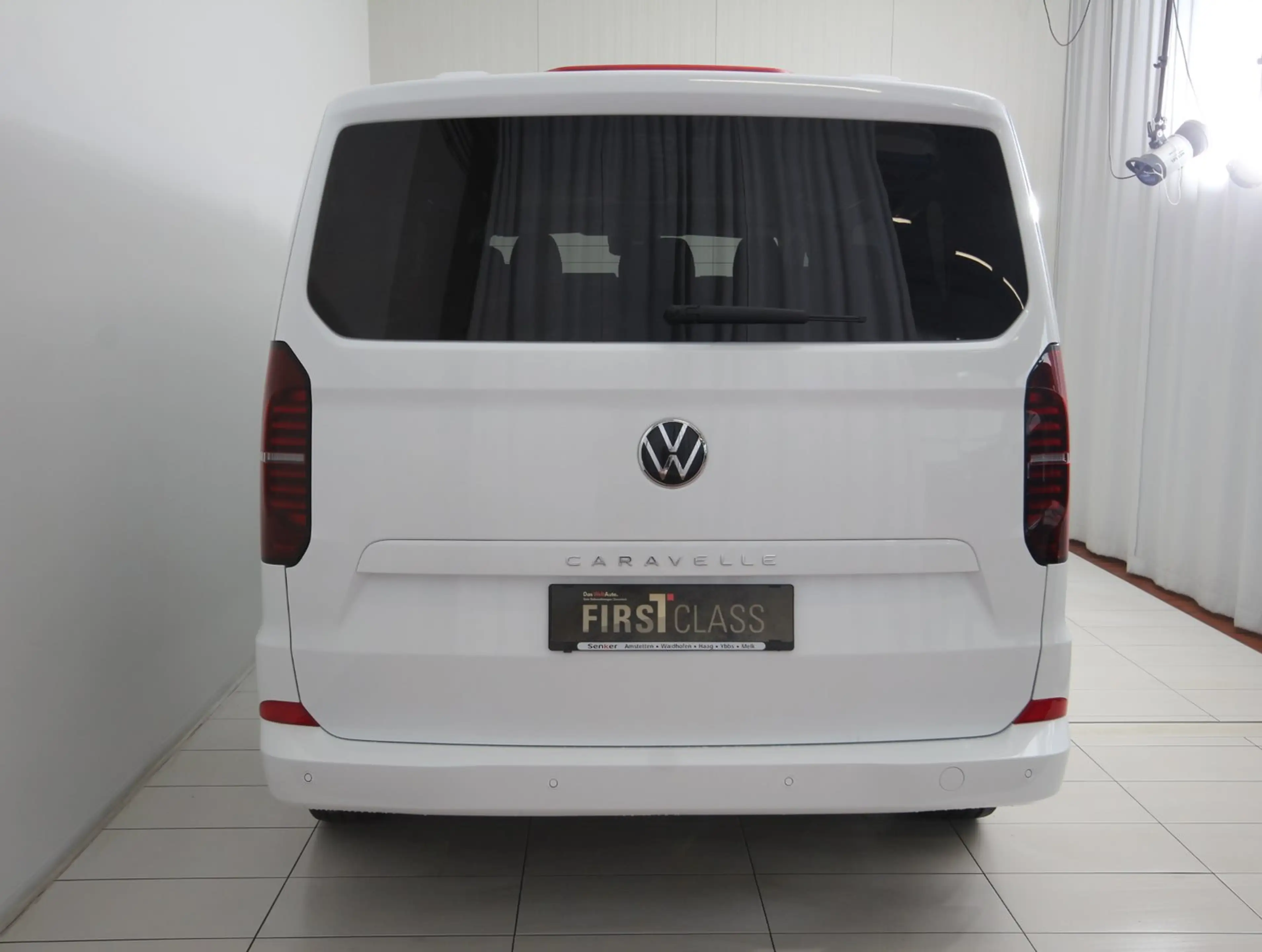 Volkswagen T7 Caravelle VW T7 Caravelle Life TDI — photo 3