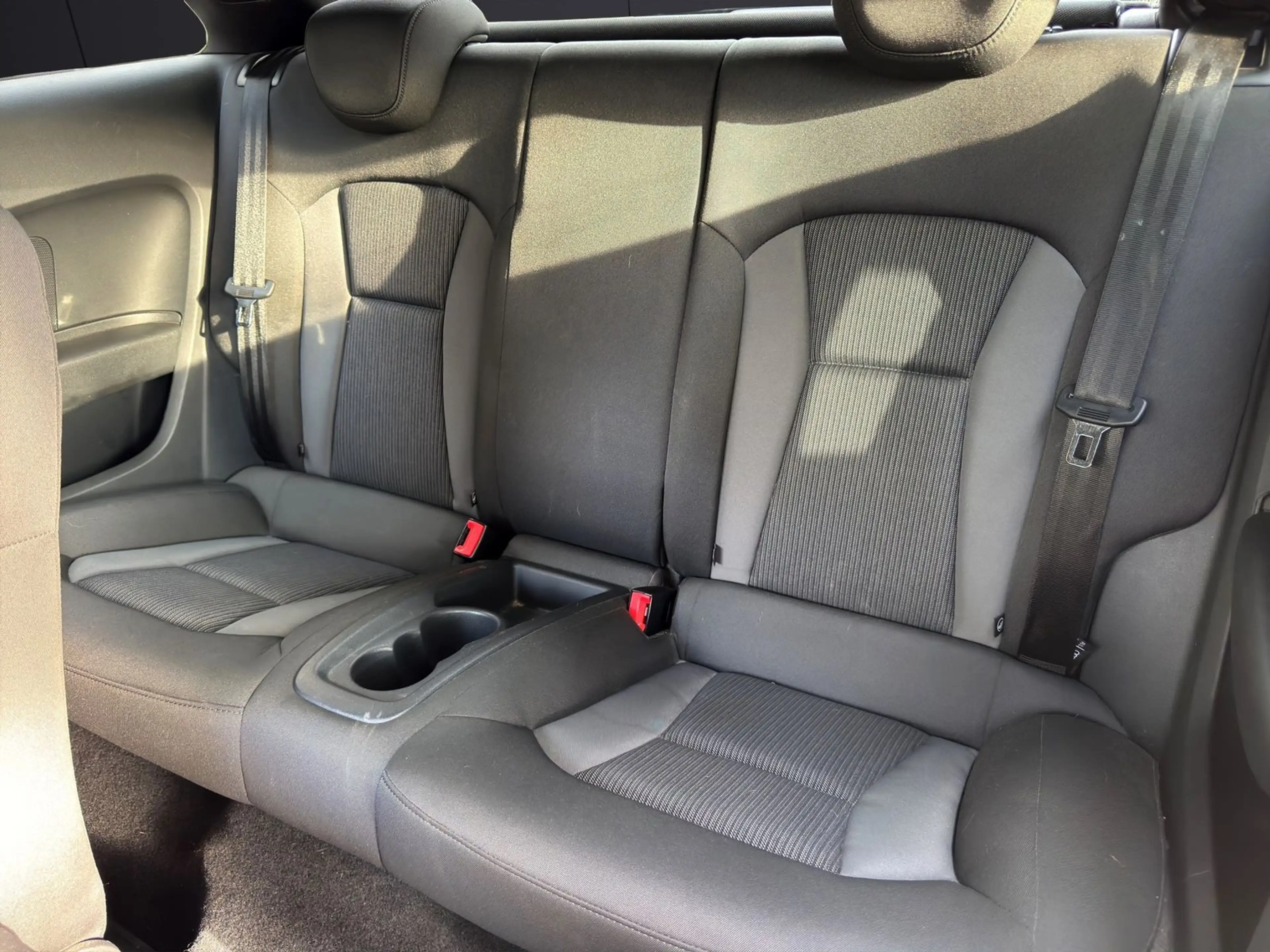 Audi A1 1.6 TDI design DSG/Xenon+/Navi/Tempomat — photo 15