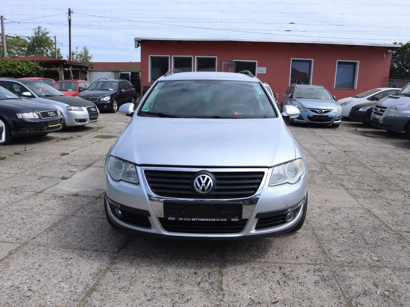 Volkswagen Passat Variant Trendline Gris - 2