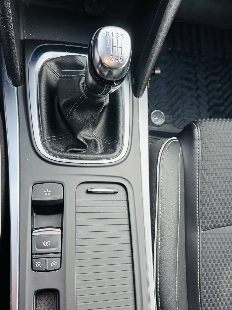 Renault Megane ENERGY dCi 110 Start & Stop Bose Edition - 2