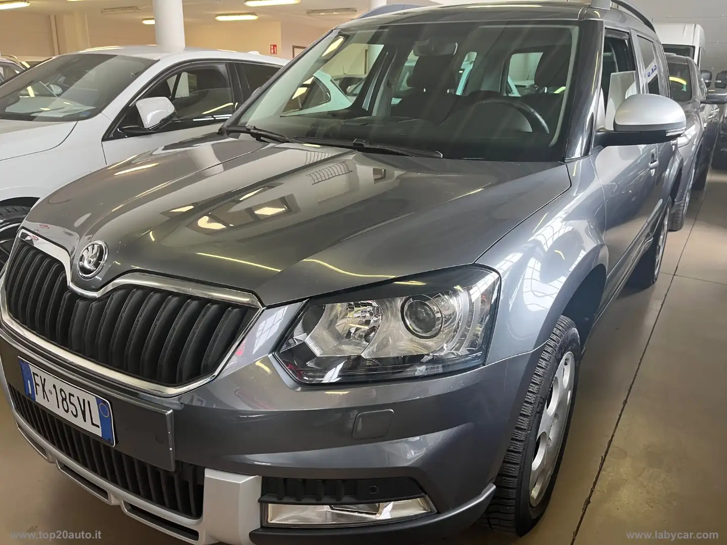 Skoda Yeti Outdoor 2.0 TDI SCR 110 4x4 S. Plus Grigio - 1