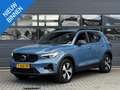 Volvo XC40 1.5 T4 PLUG-IN HYBRID PLUS DARK I TREKHAAK I HARMA Blauw - thumbnail 1
