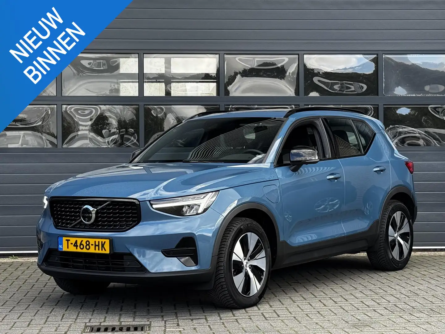 Volvo XC40 1.5 T4 PLUG-IN HYBRID PLUS DARK I TREKHAAK I HARMA Blauw - 1