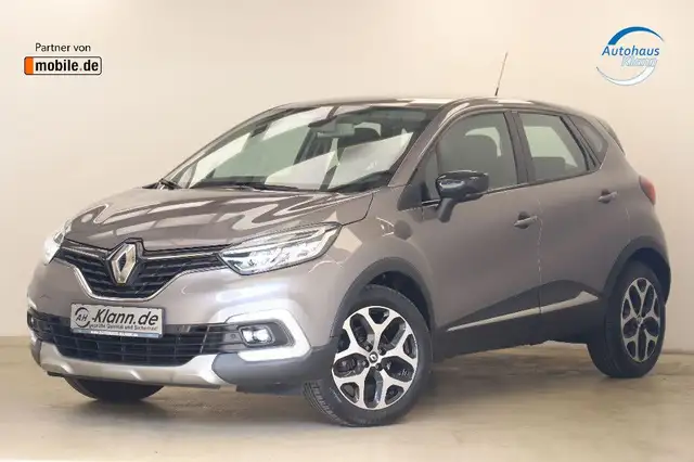 Renault Captur view 3