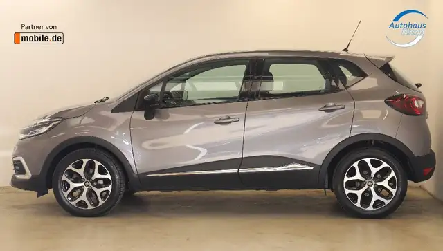 Renault Captur view 4