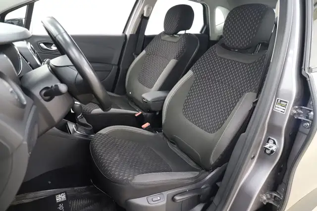 Renault Captur view 9