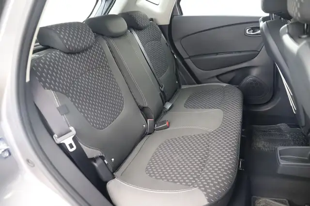 Renault Captur view 12