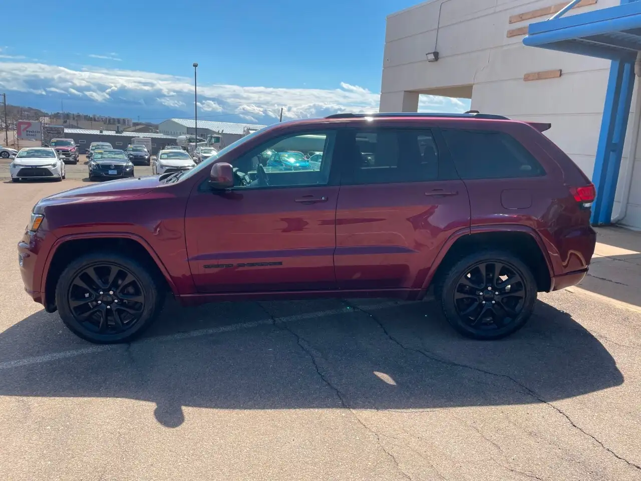 Jeep Grand Cherokee снимка Jeep Grand Cherokee