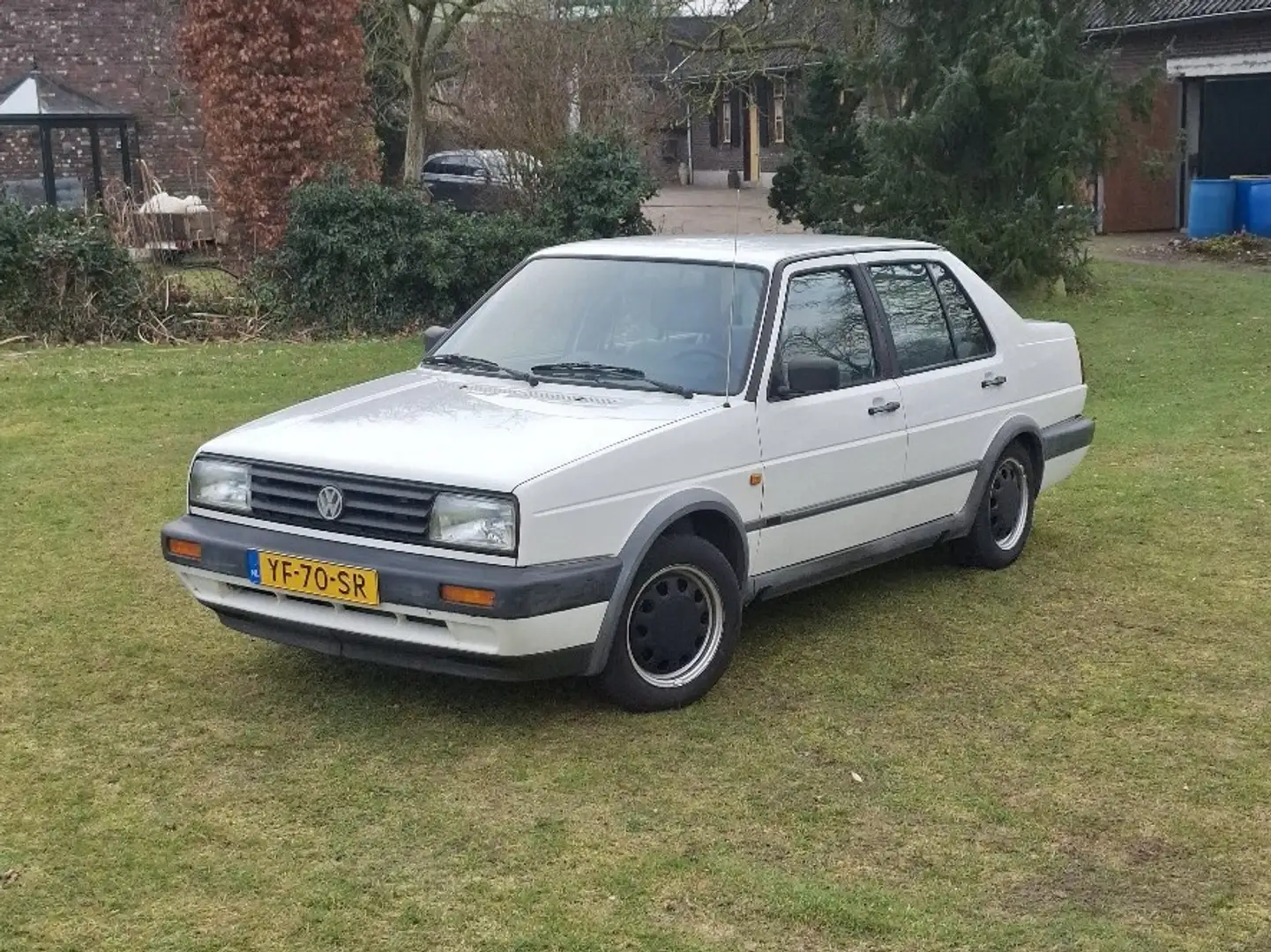 Volkswagen Jetta CL, originele dikke bumpers! nieuwe apk! - 1