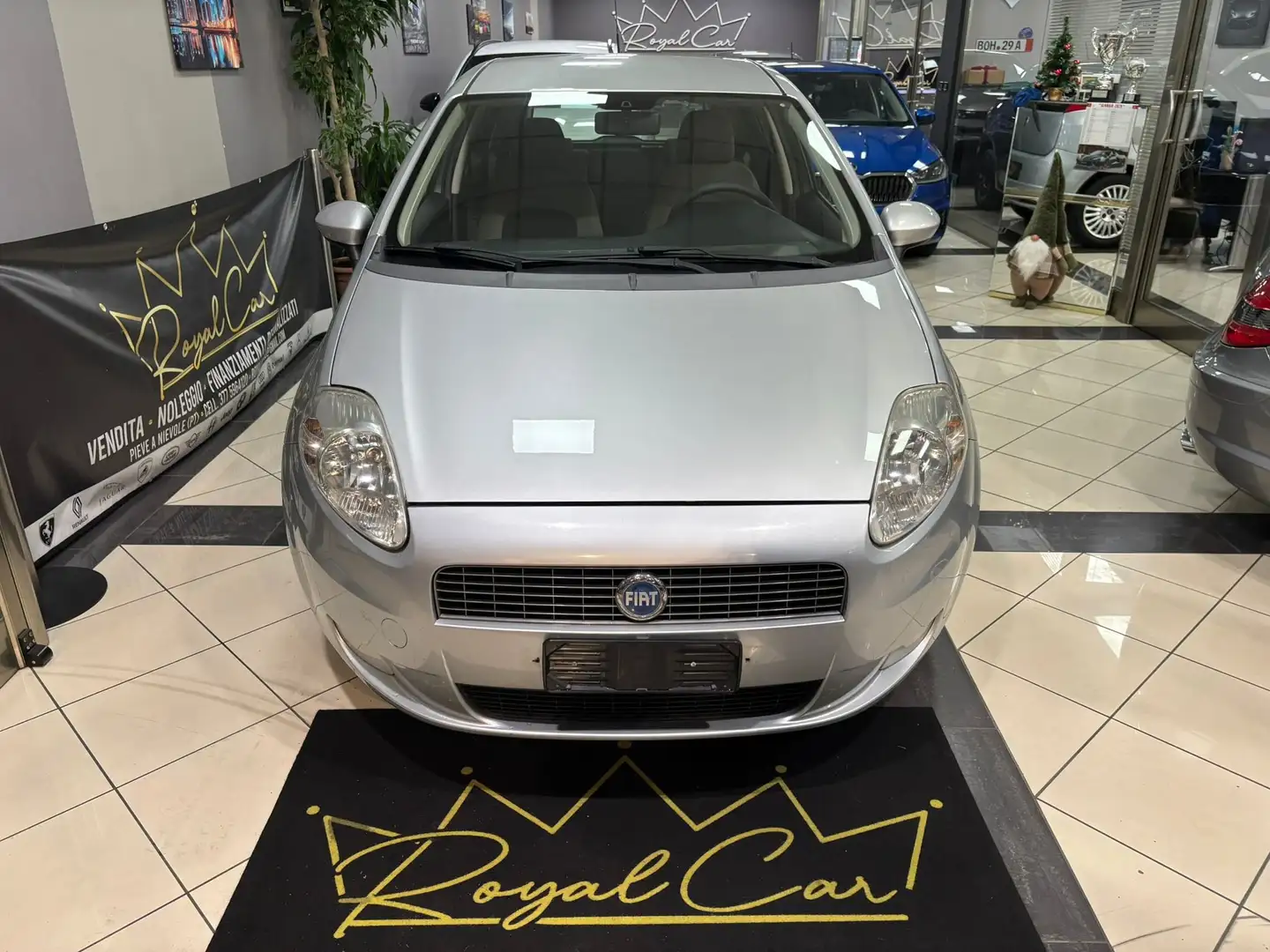 Fiat Grande Punto 1.2 5P Active Plateado - 2