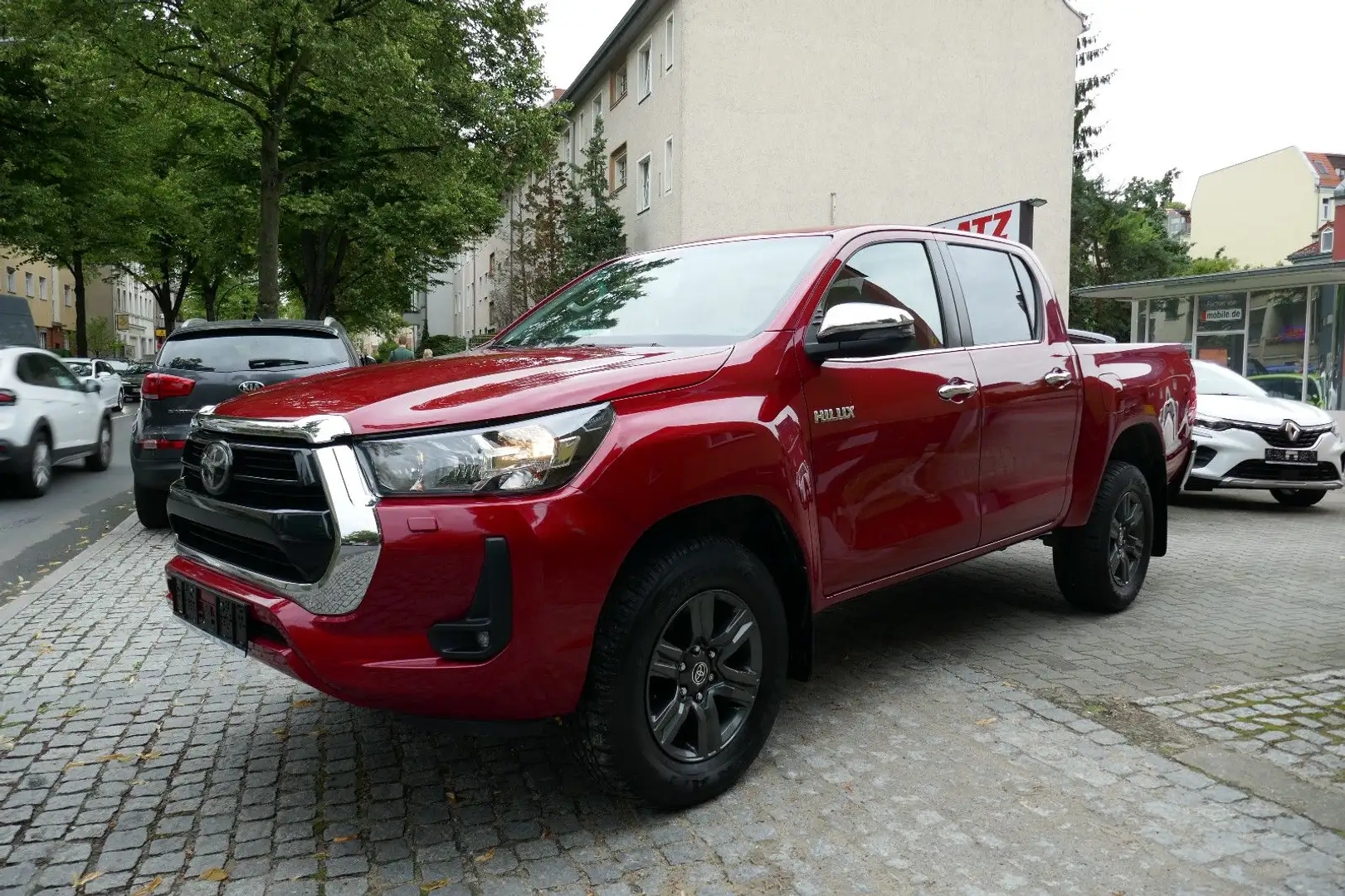 Toyota Hilux Double Cab Comfort 4x4 Rood - 1