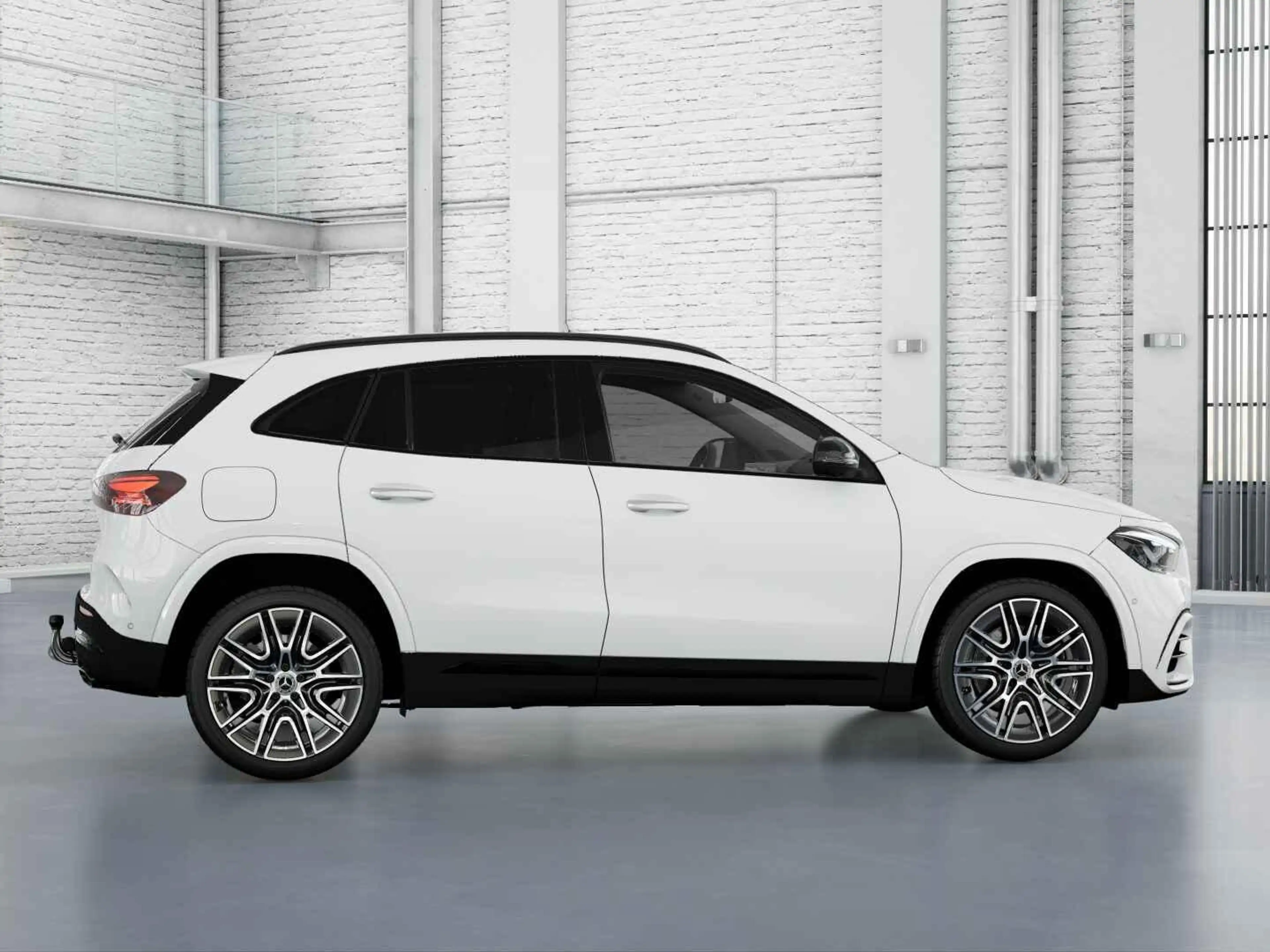 Mercedes-Benz GLA 250 e 140 Years Edition — photo 7