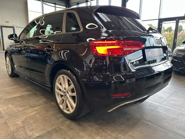 Audi A3 view 24