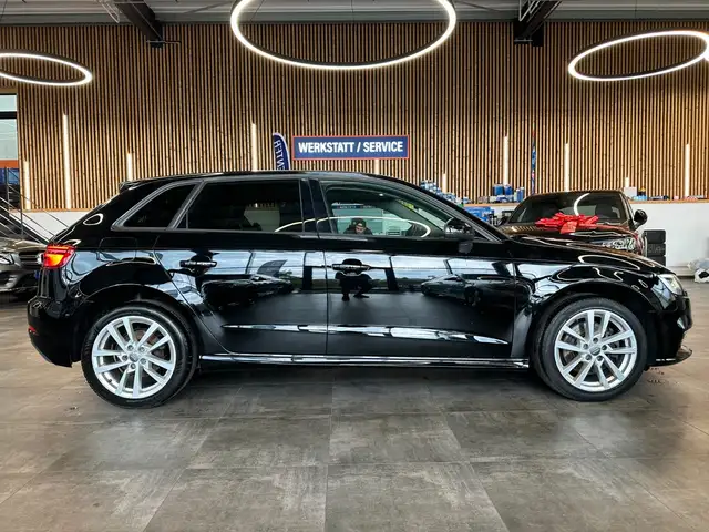 Audi A3 view 16
