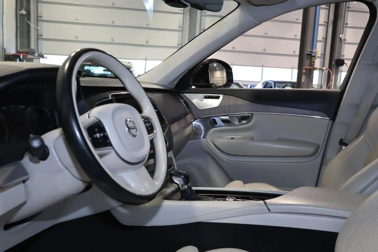 Volvo XC90 снимка Volvo XC90