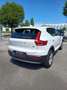 Volvo XC40 XC40 D3 Momentum Geartronic Weiß - thumbnail 2