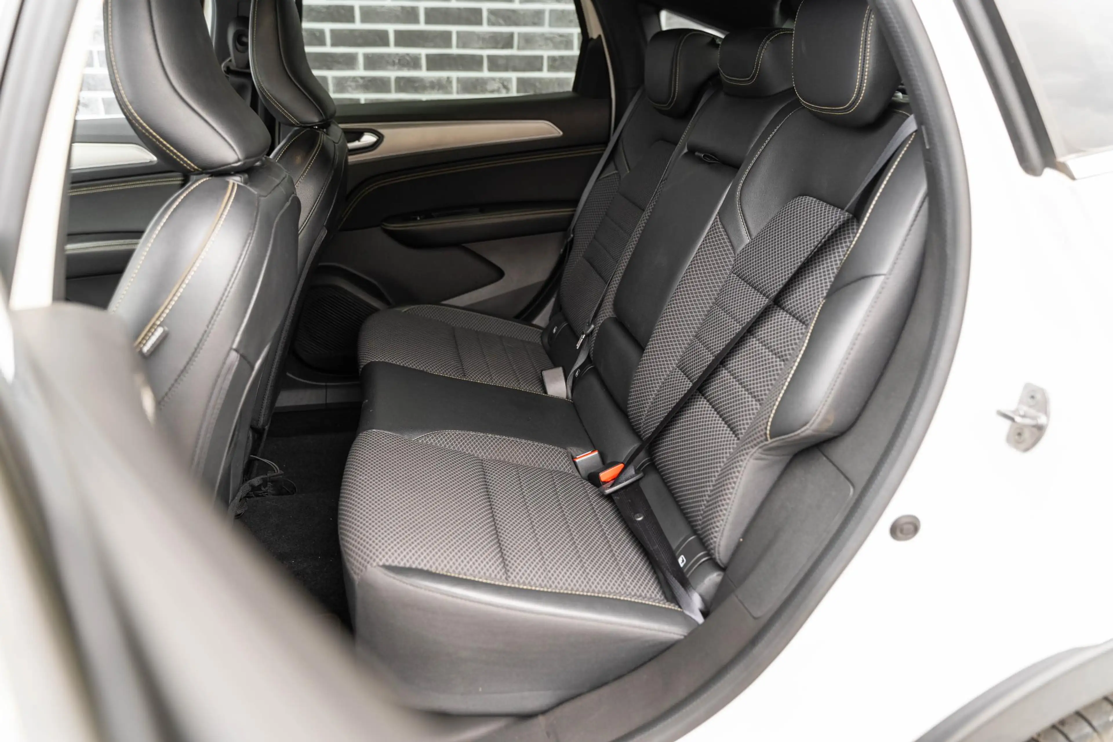 Renault Arkana 1.6 E-Tech full hybrid 145 Techno | Achteruitrijca — photo 11