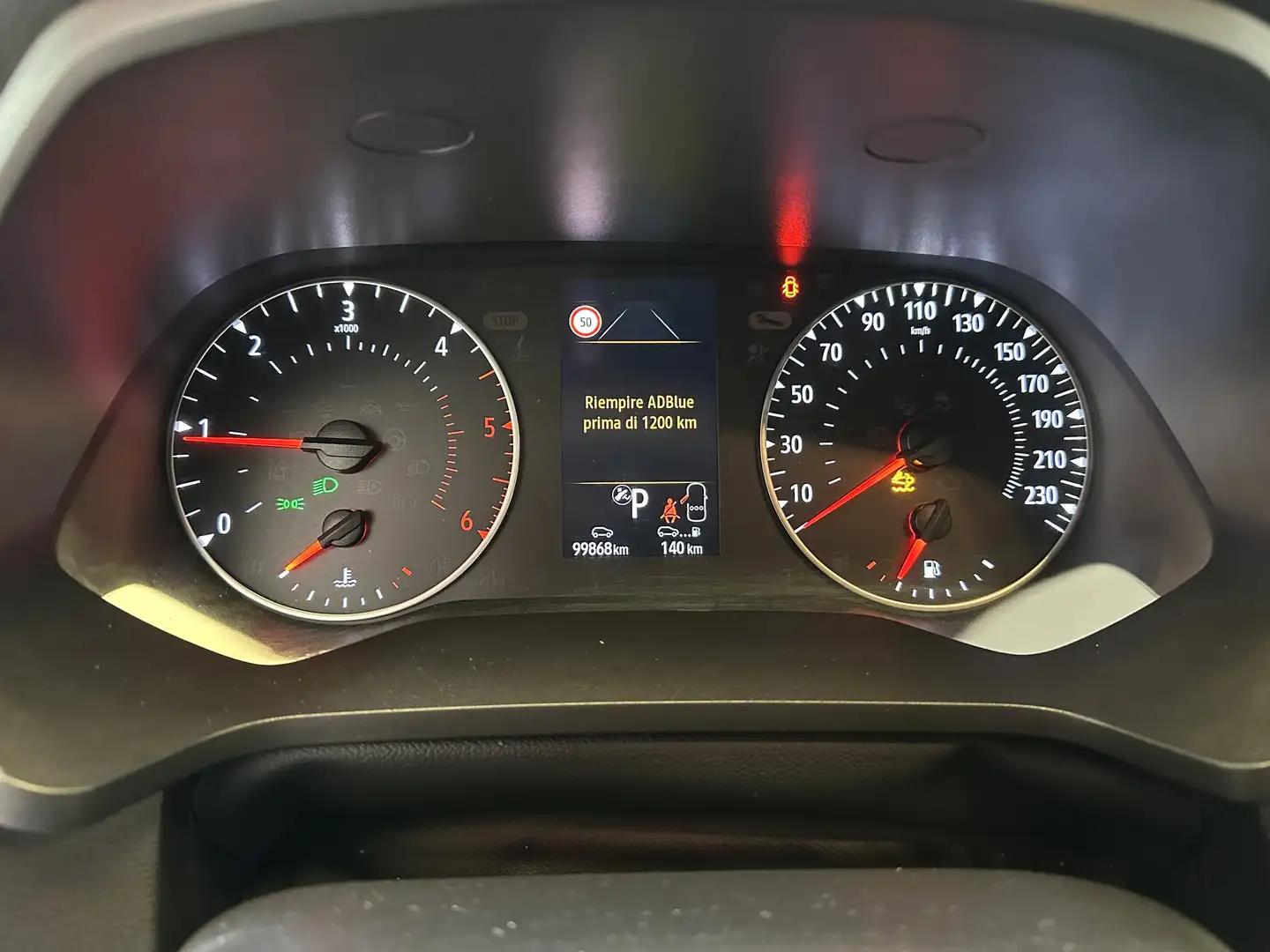 Renault Captur 1.5 blue dci Business 115cv edc - 1