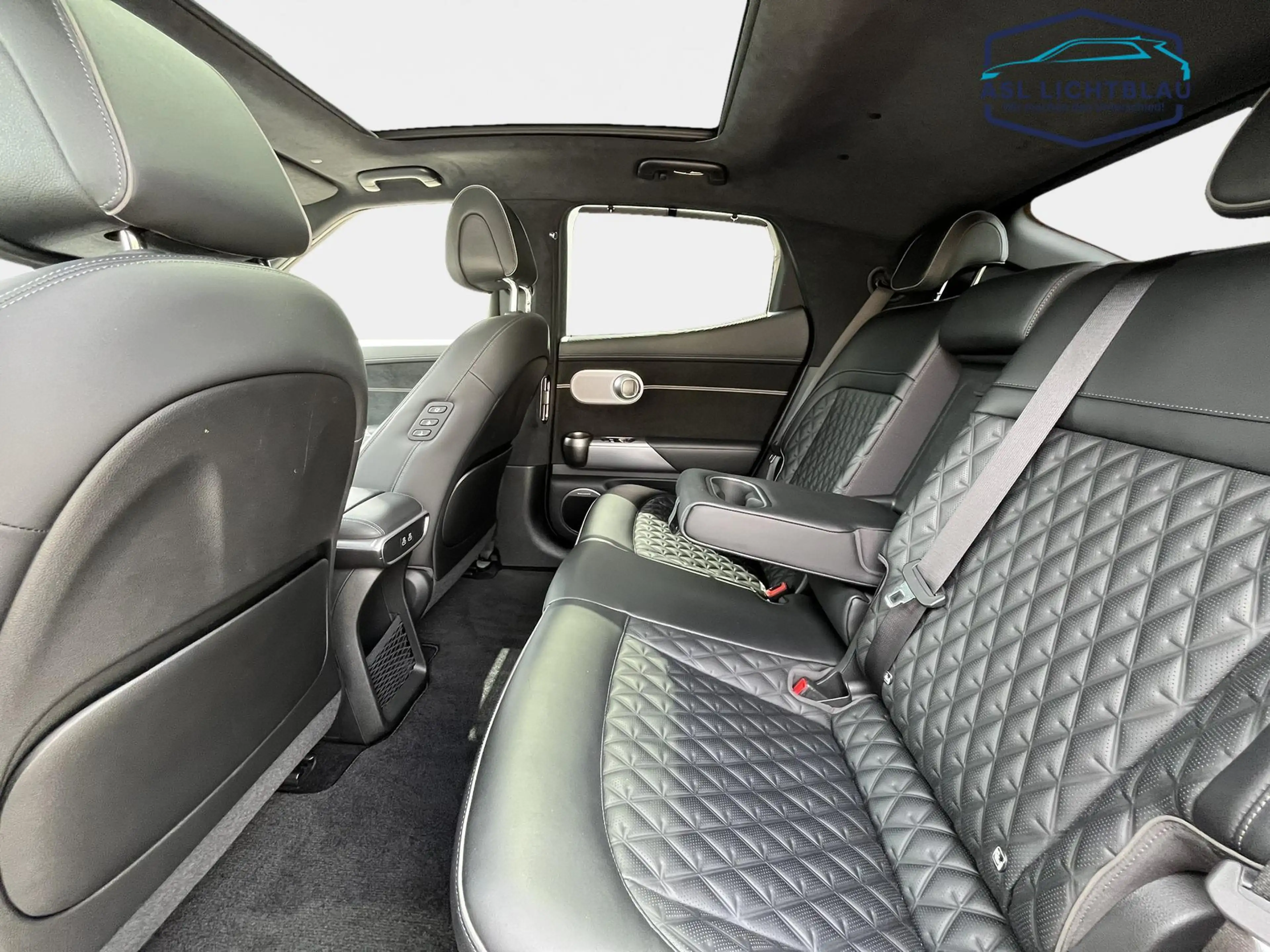 Genesis GV60 Sport Plus Glasdach & Sitzpaket-Komfort 77,4kWh — photo 15