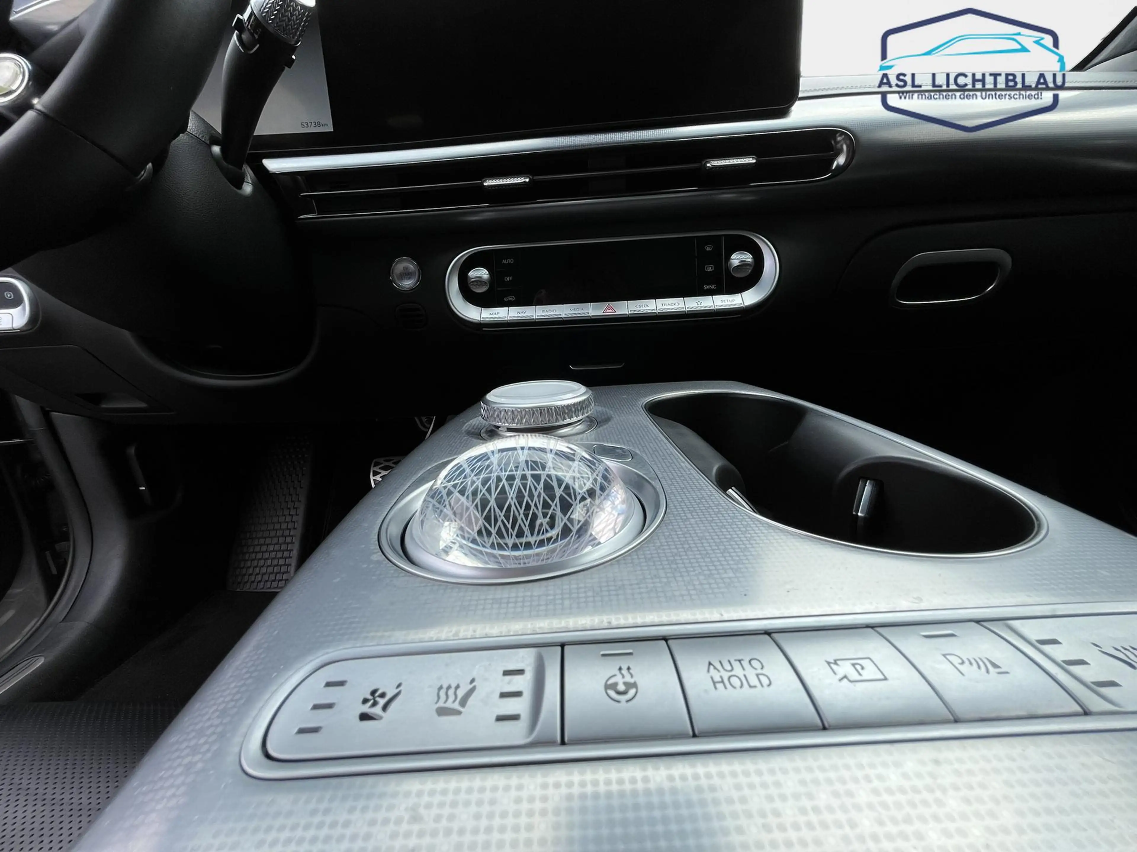 Genesis GV60 Sport Plus Glasdach & Sitzpaket-Komfort 77,4kWh — photo 13