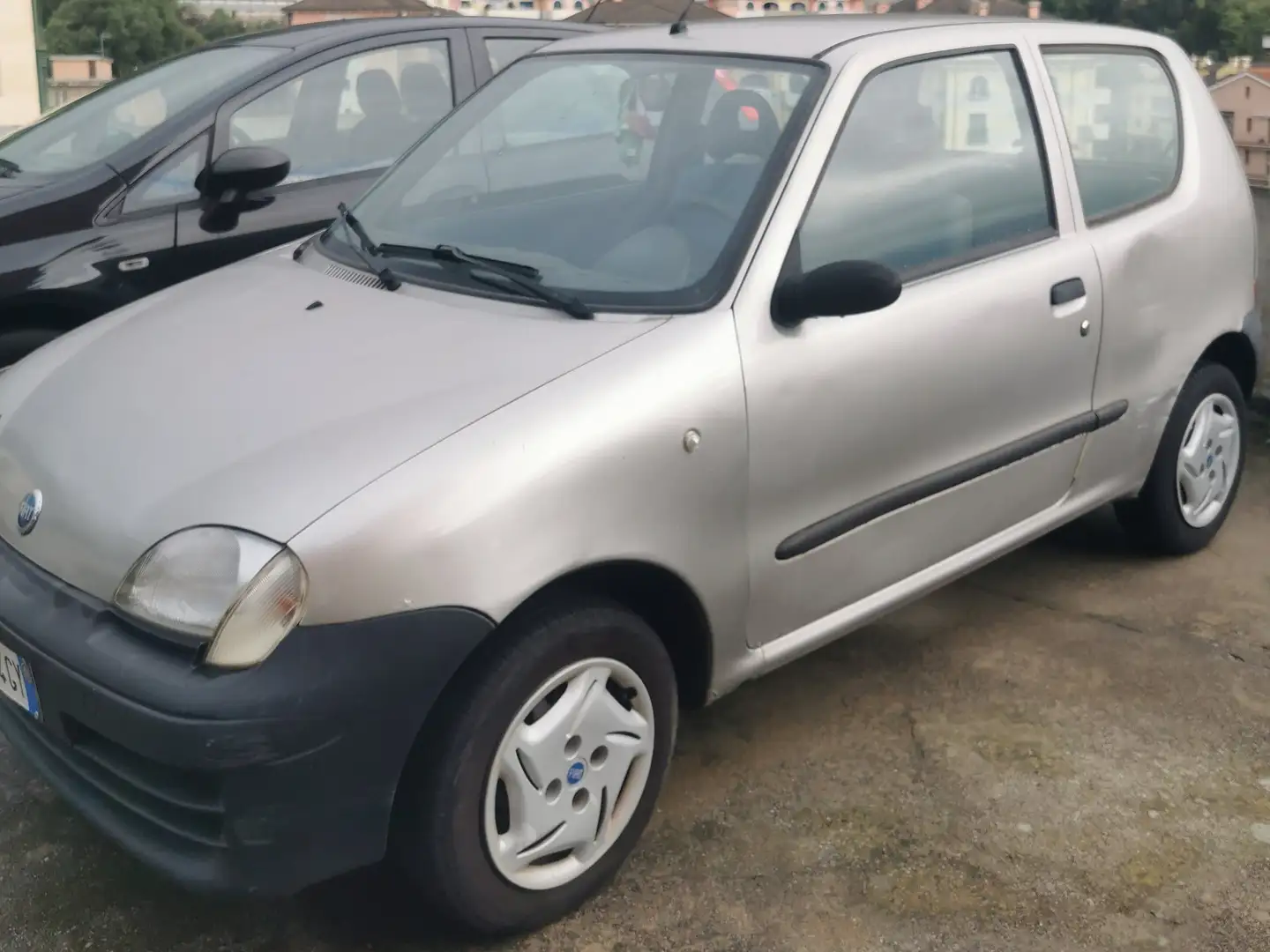 Fiat 600 2001 berlina 3 porte benzina servosterzo vetri el Šedá - 2