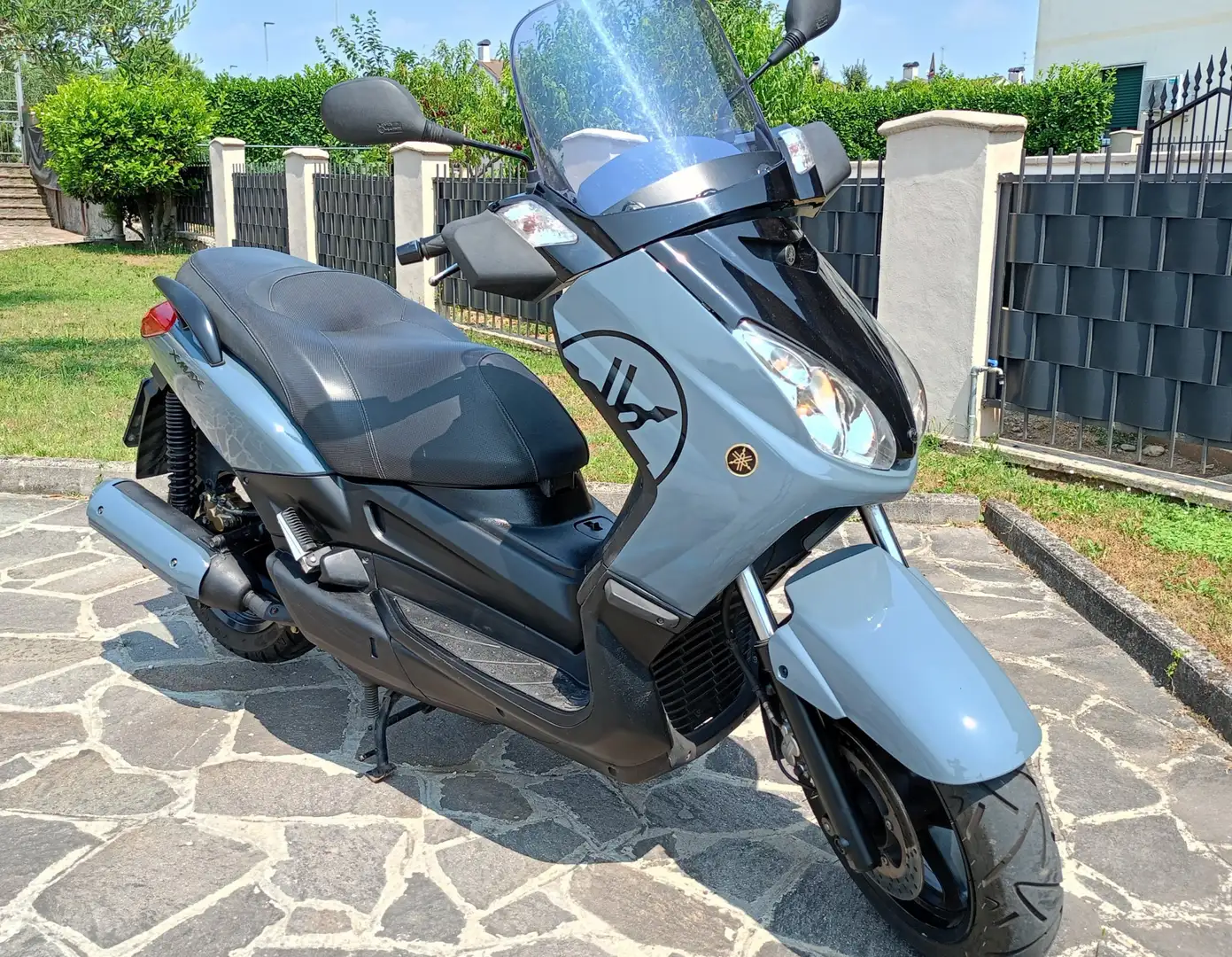 Yamaha X-Max 250 Grigio - 1