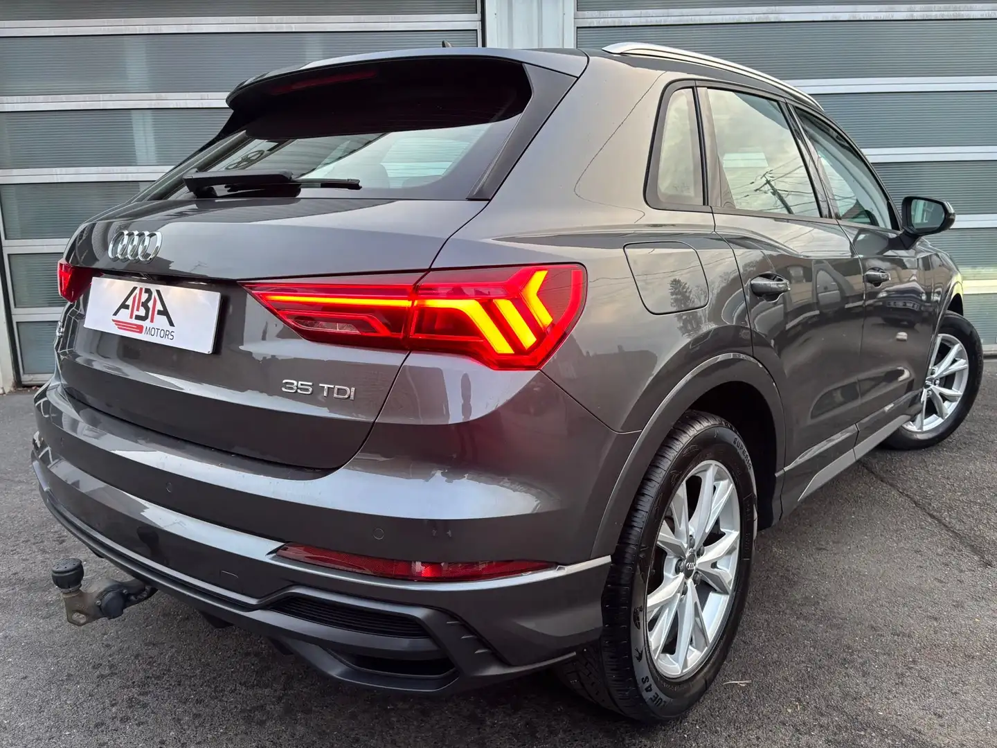 Audi Q3 35 TDI 150 ch S tronic 7 line - 2