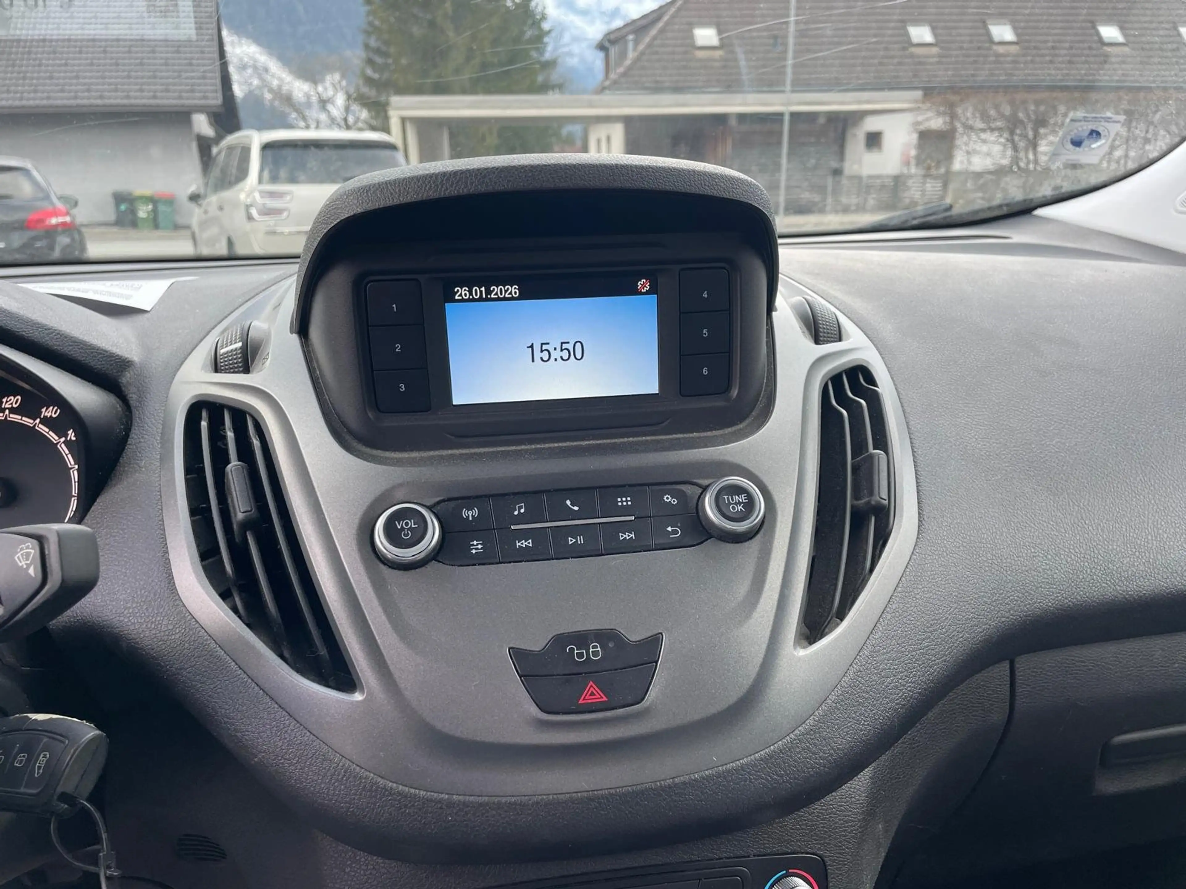 Ford Courier Trend — photo 12