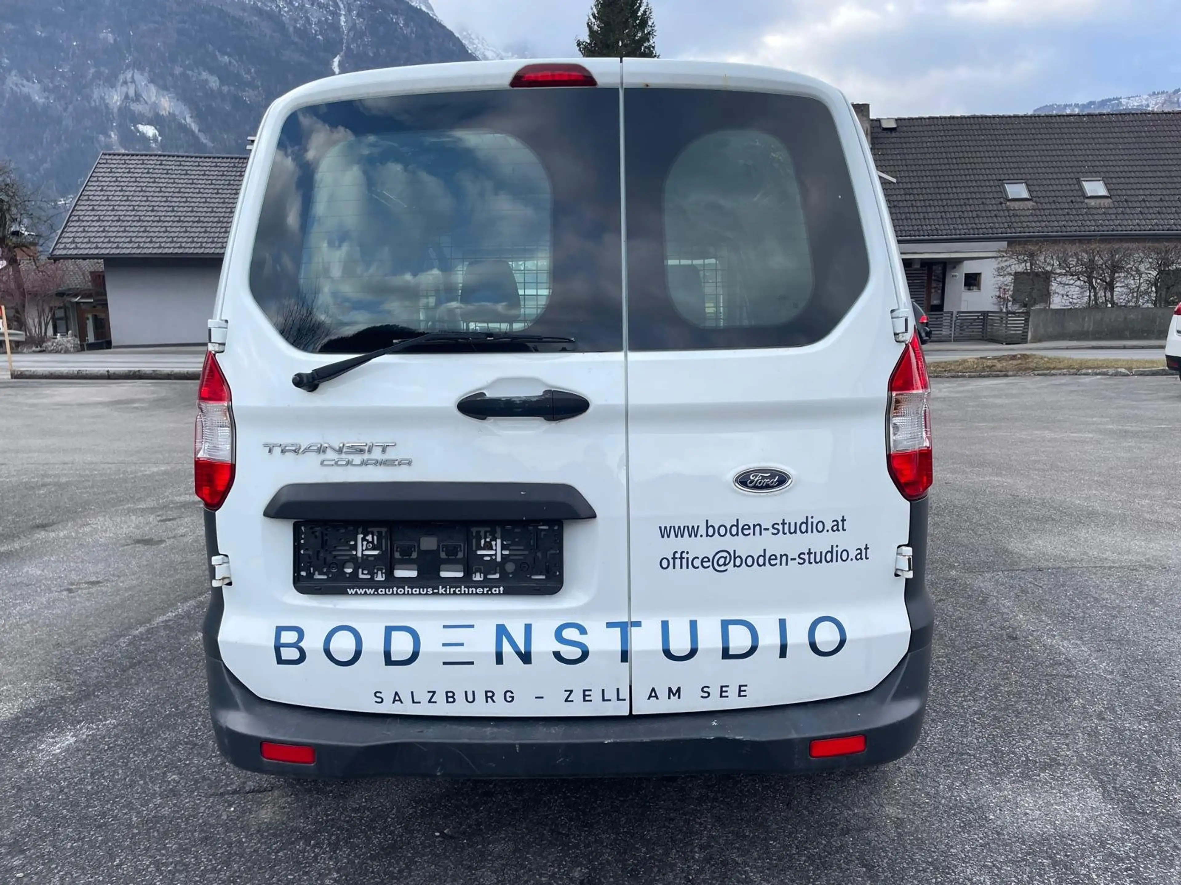 Ford Courier Trend — photo 4