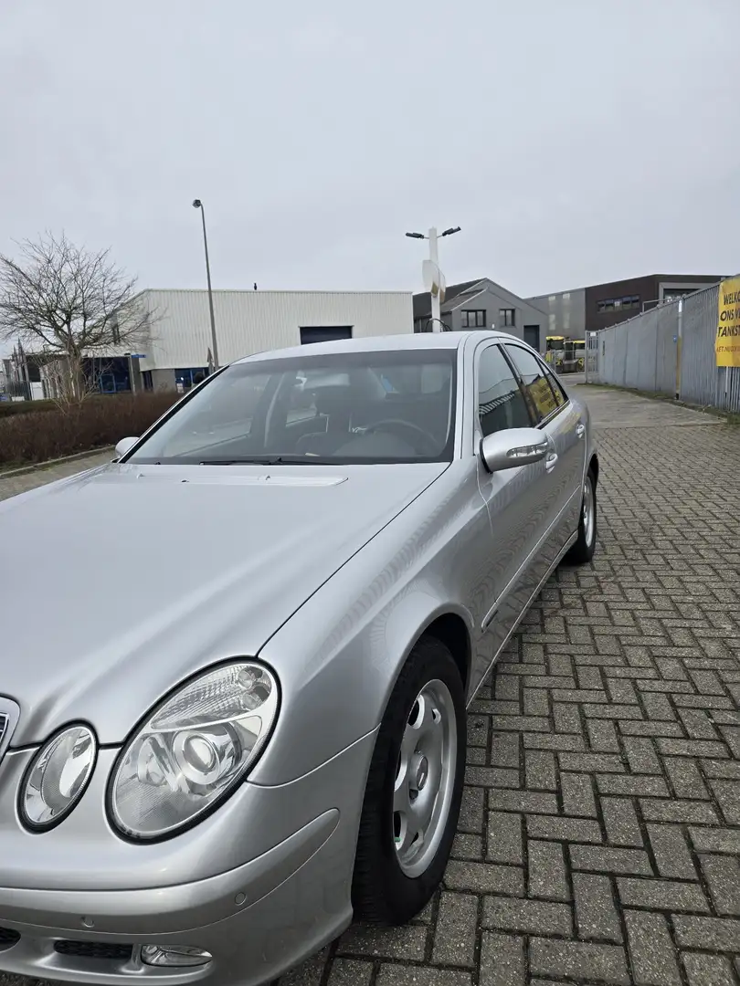 Mercedes-Benz E 320 Classic - 1