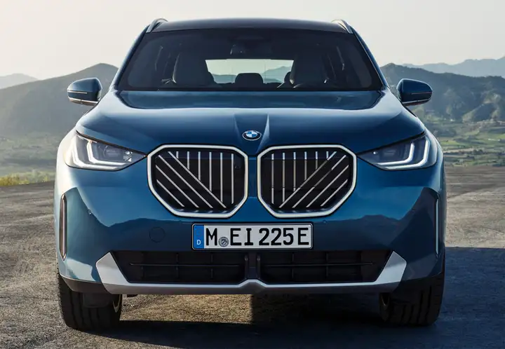 BMW X3 2022, foto 2
